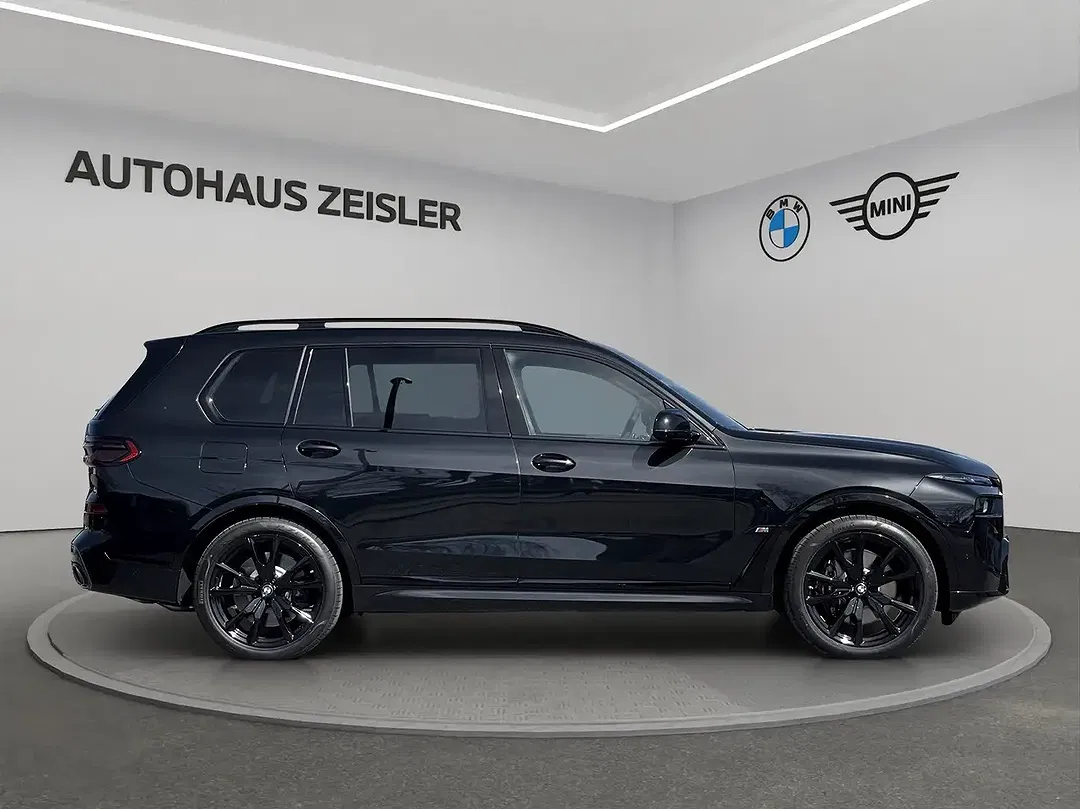 BMW X7 M M Sport Pro - foto 2