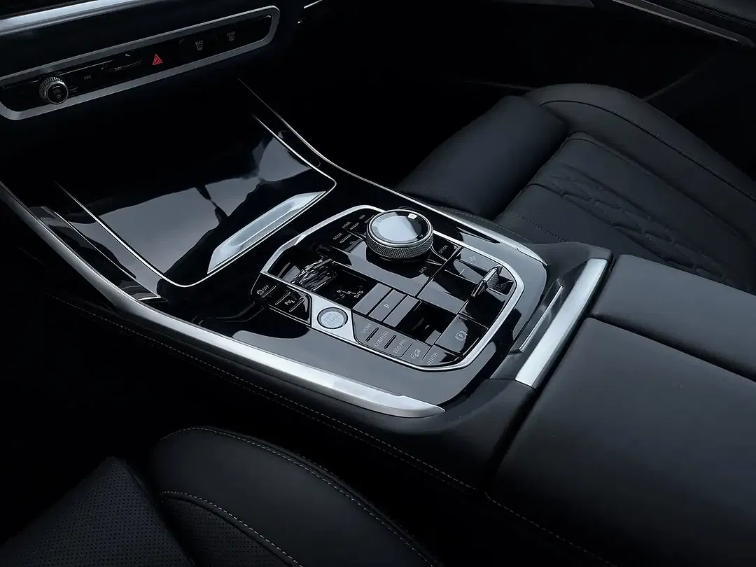 BMW X7 M M Sport Pro - Thumbnail 5