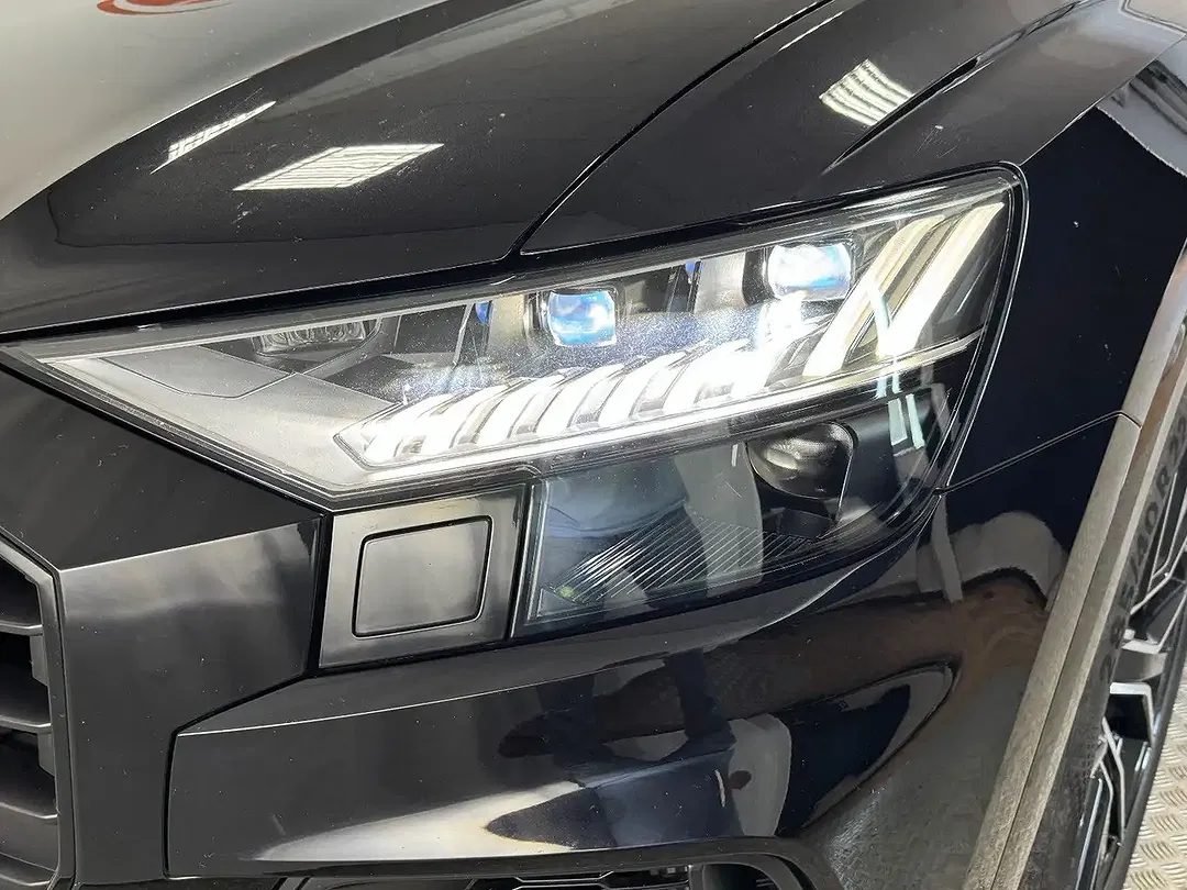 Audi SQ8 4.0 TDI quattro Matrix LED - Thumbnail 28