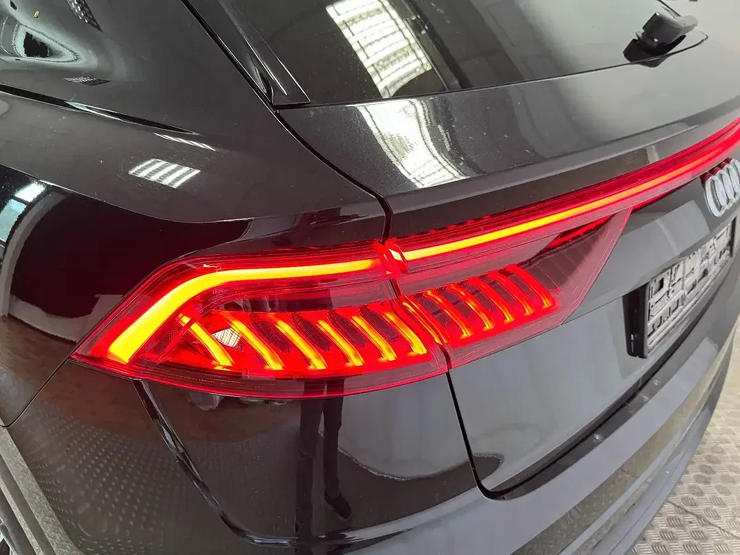 Audi SQ8 4.0 TDI quattro Matrix LED - Thumbnail 29