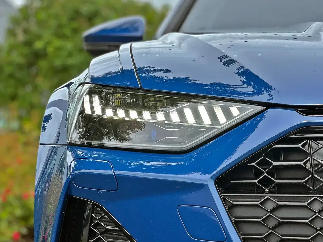 Audi RS6 quattro performance Avant - Thumbnail 4