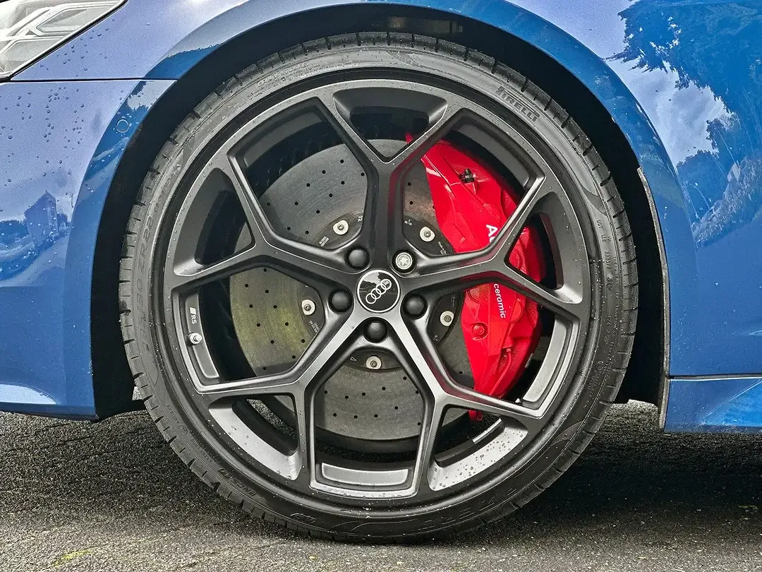 Audi RS6 quattro performance Avant - Thumbnail 6