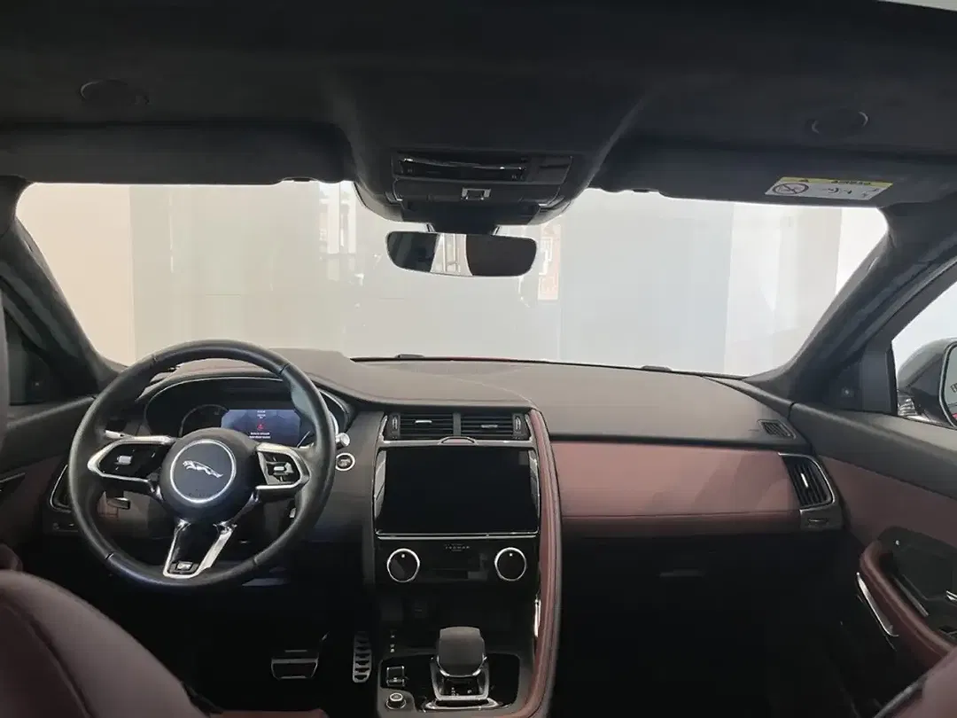 Jaguar E-Pace P300e PHEV R-Dynamic HSE - Thumbnail 4