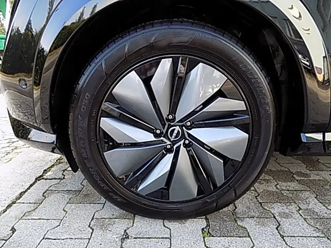 Nissan Ariya Evolve - Thumbnail 9