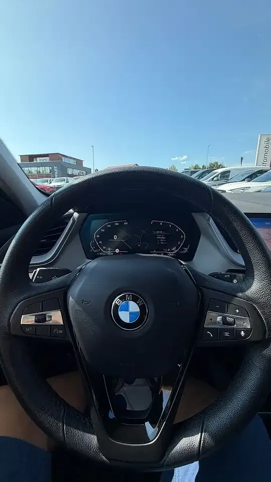 BMW 116 - Thumbnail 13