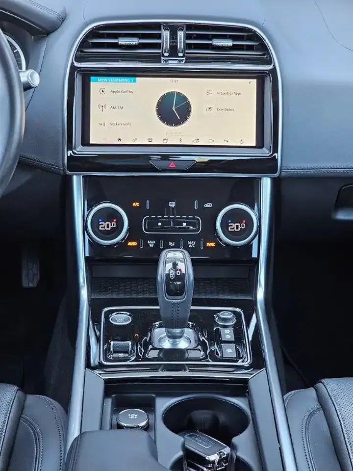 Jaguar XE P250 AUT S - Thumbnail 13