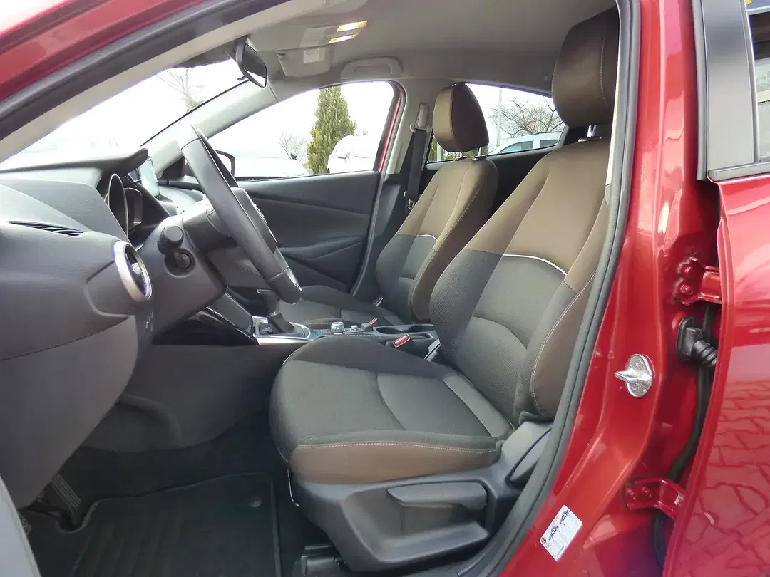 Mazda 2 1.5 SKYACTIV-G MHEV - Thumbnail 6