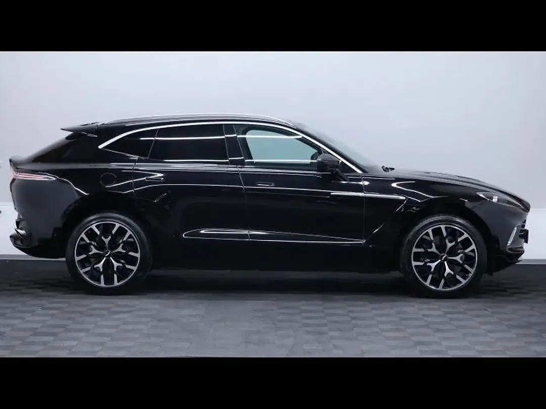 Aston Martin DBX 4.0 V8 - Thumbnail 4