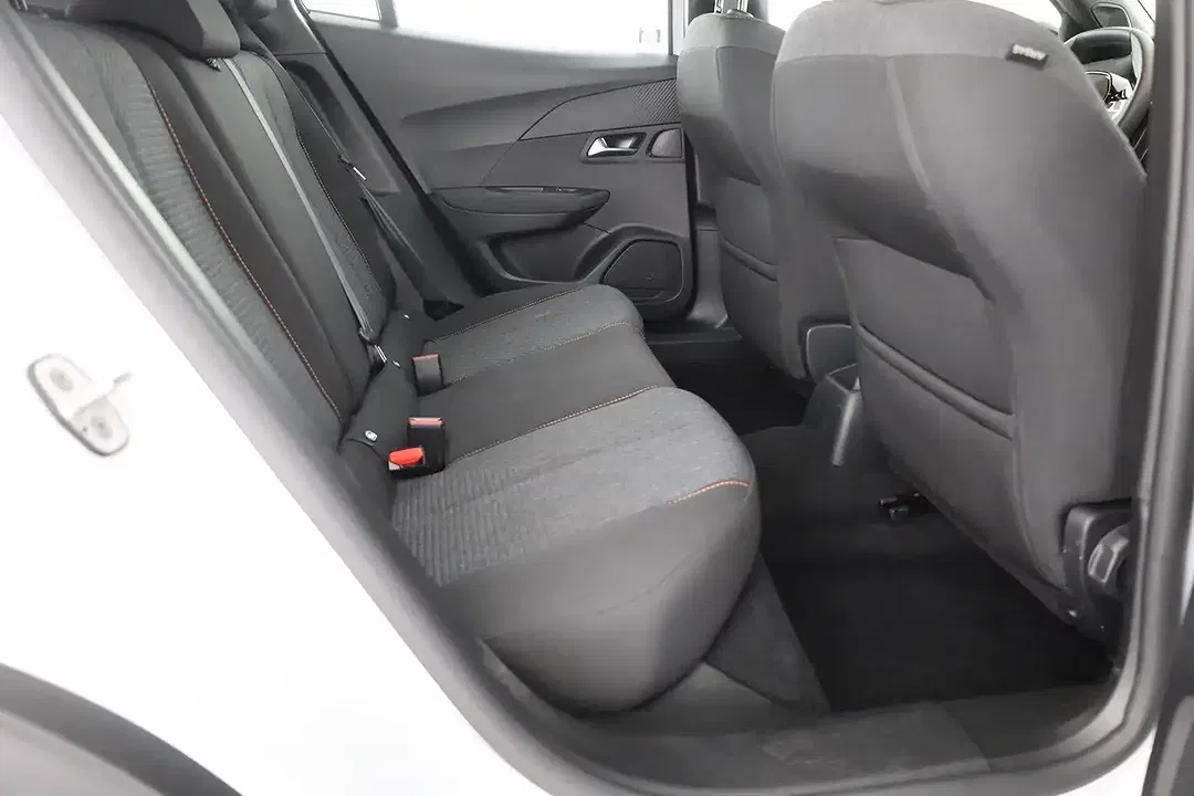 Peugeot 2008 130 PureTech AUT - Thumbnail 24