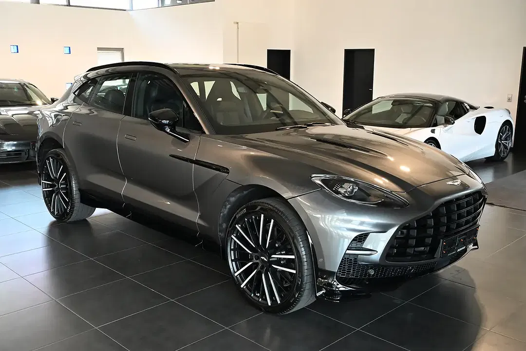 Aston Martin DBX 707 - foto 2