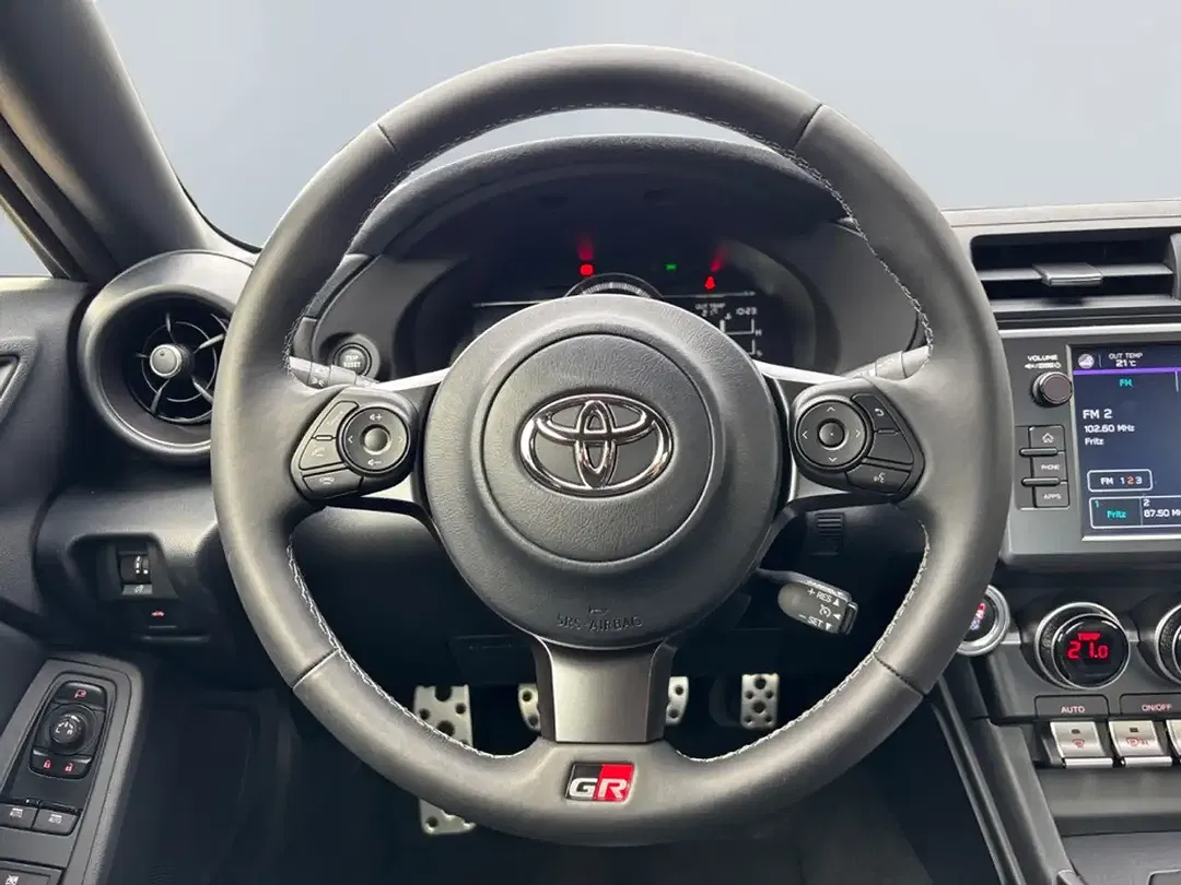 Toyota GR86 - Thumbnail 11