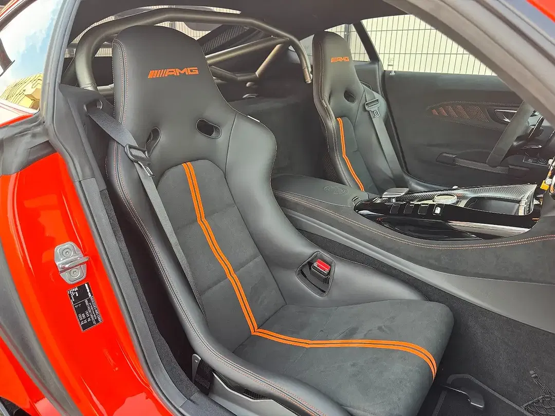 Mercedes-Benz AMG GT - Thumbnail 10
