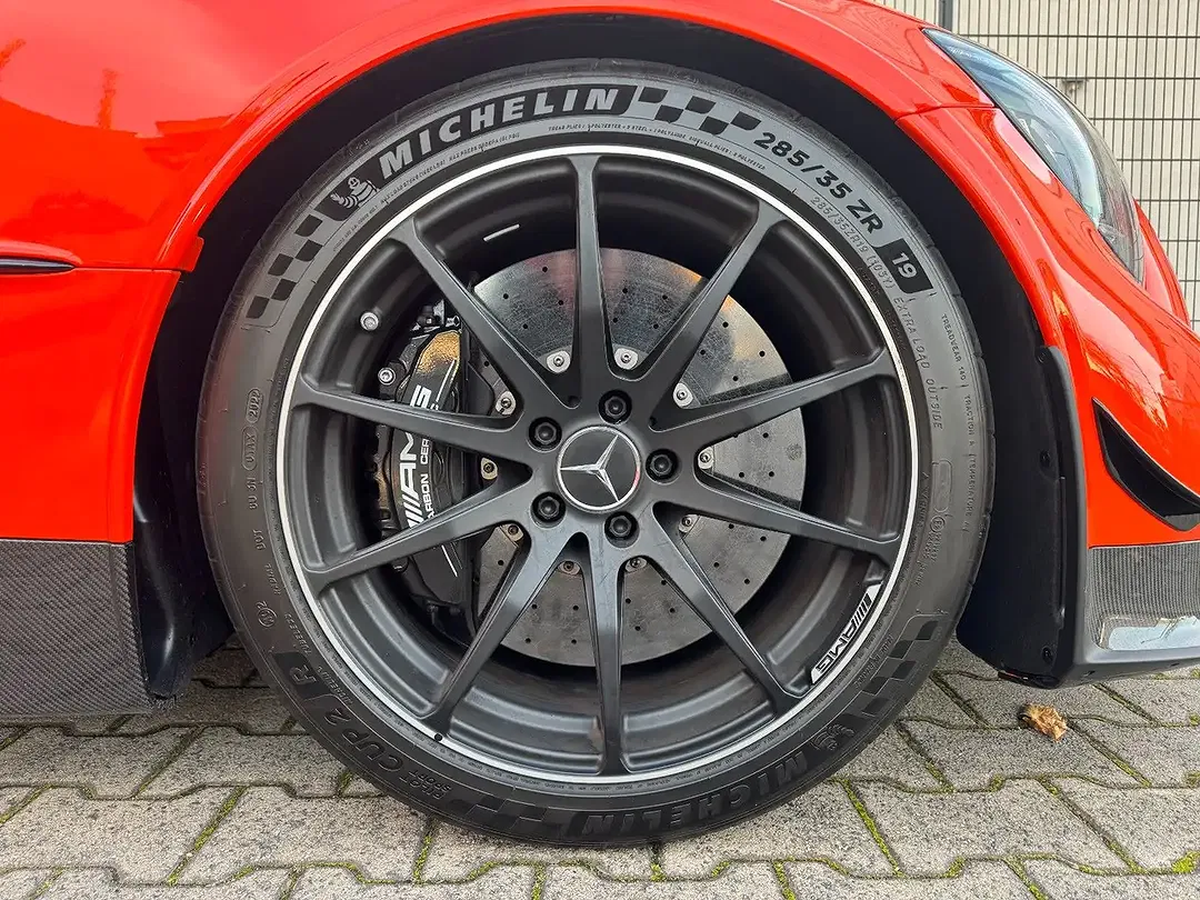 Mercedes-Benz AMG GT - Thumbnail 13