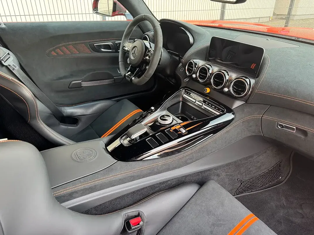 Mercedes-Benz AMG GT - Thumbnail 6