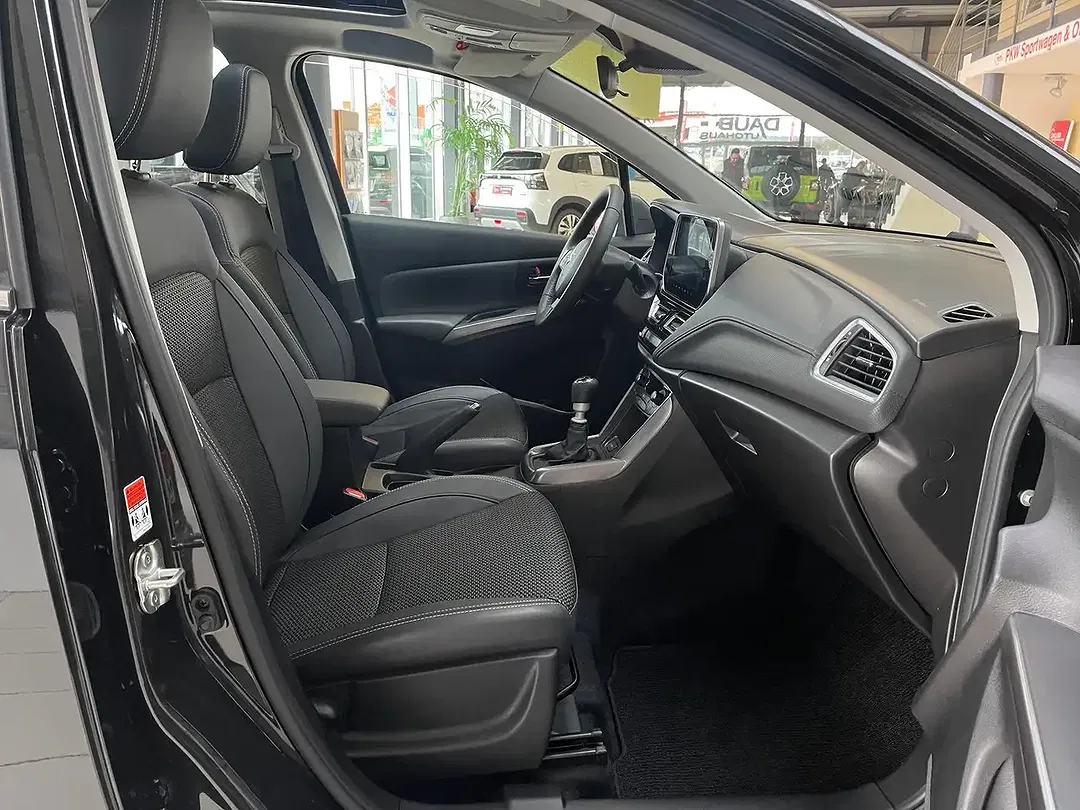 Suzuki S-Cross 1.4 AllGrip Comfort+ - foto 15