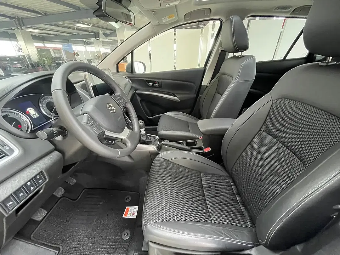 Suzuki S-Cross 1.4 AllGrip Comfort+ - Thumbnail 9