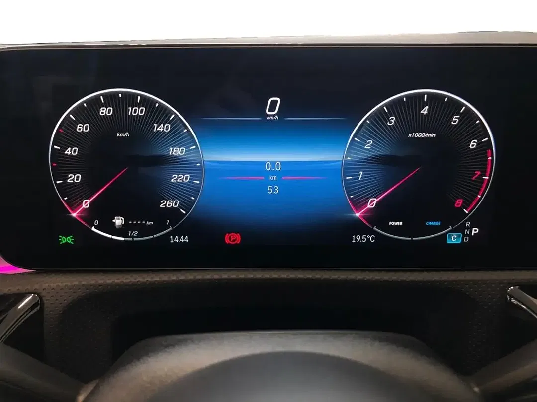 Mercedes-Benz CLA 180 AMG MBUX Night - Thumbnail 9