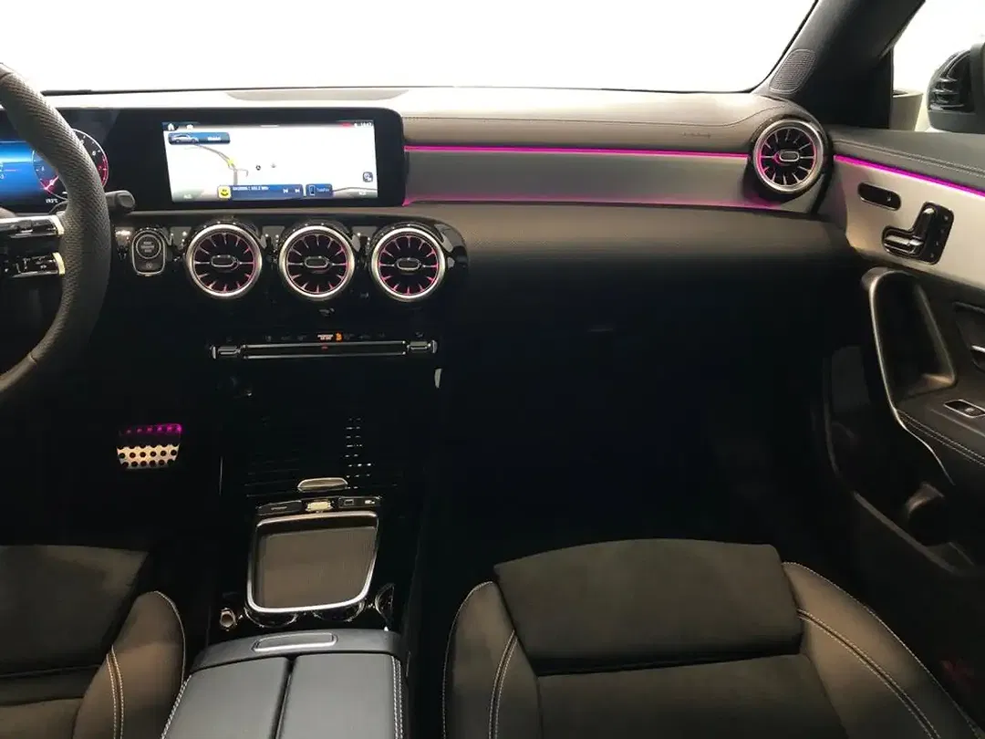 Mercedes-Benz CLA 180 AMG MBUX Night - Thumbnail 14