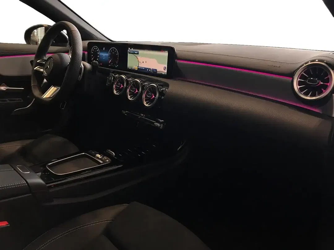 Mercedes-Benz CLA 180 AMG MBUX Night - Thumbnail 3
