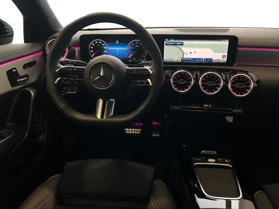 Mercedes-Benz CLA 180 AMG MBUX Night - Thumbnail 4