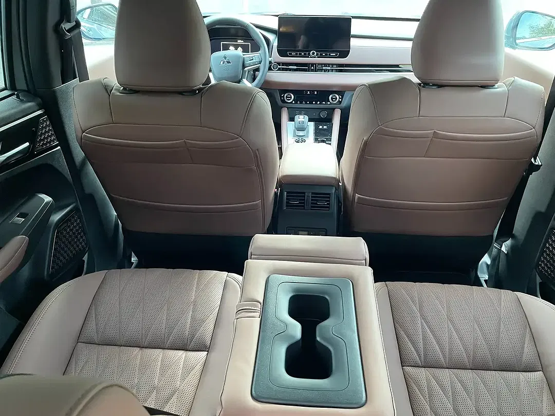 Mitsubishi Outlander 2.4 PHEV S-AWC Luxury - Thumbnail 9