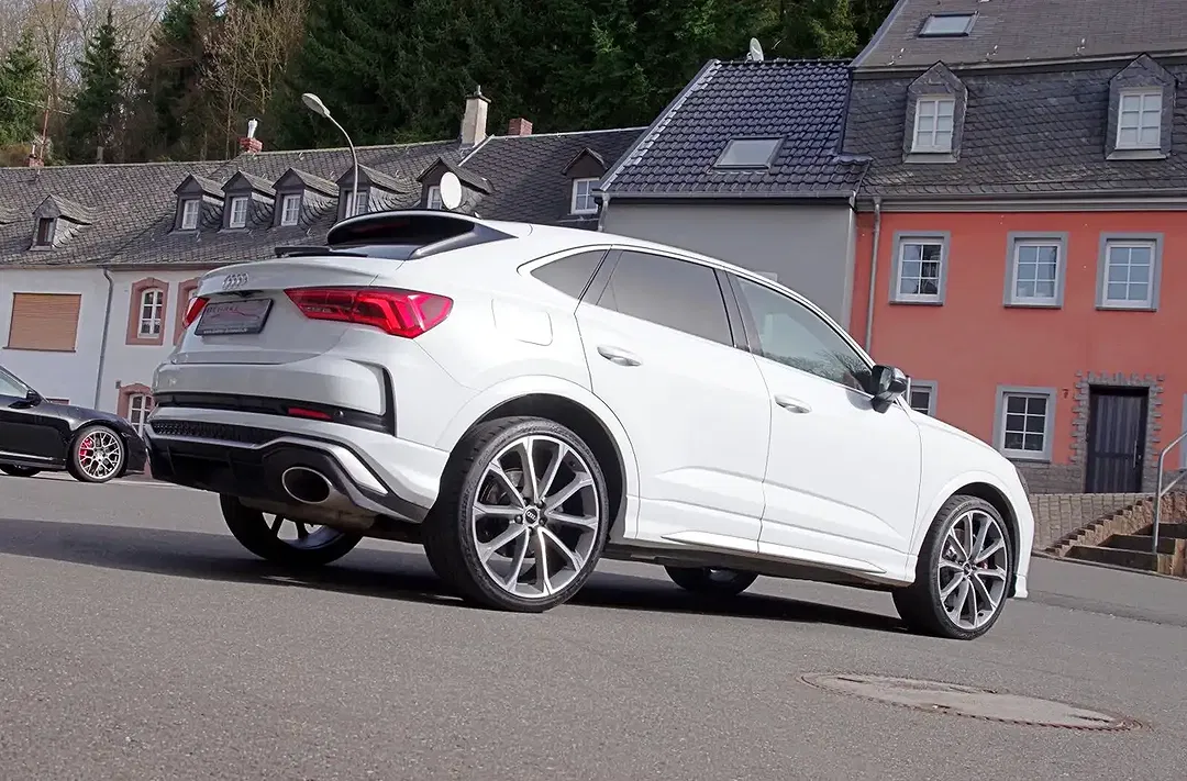 Audi RS Q3 quattro Sportback - Thumbnail 19