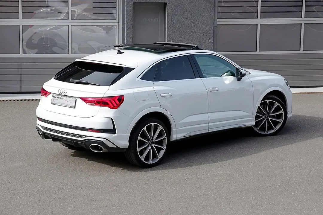 Audi RS Q3 quattro Sportback - Thumbnail 22