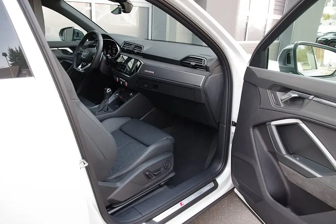 Audi RS Q3 quattro Sportback - Thumbnail 7