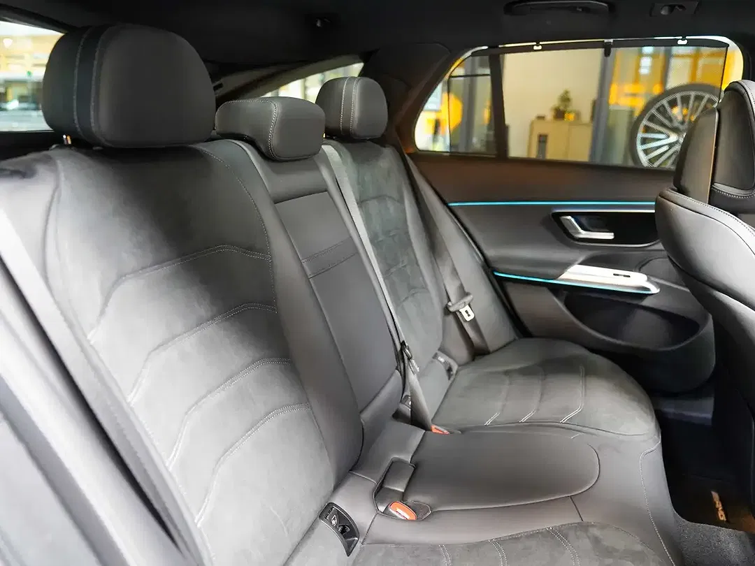 Mercedes-Benz E 300 AMG Line Night - Thumbnail 9