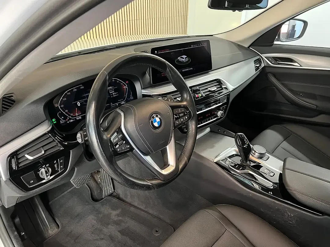 BMW 520 Touring - Thumbnail 14