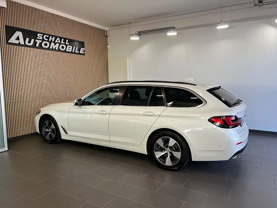 BMW 520 Touring - Thumbnail 4