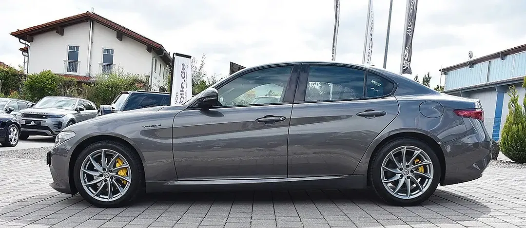 Alfa Romeo Giulia Q4 Veloce - foto 1
