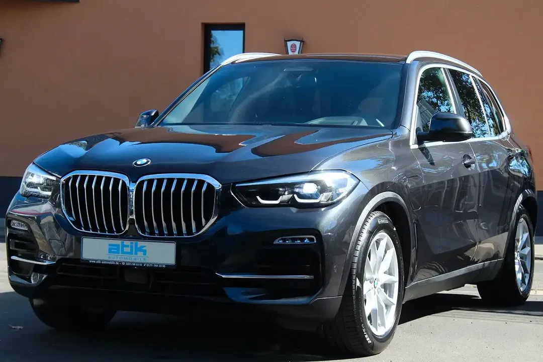 BMW X5 - foto 1