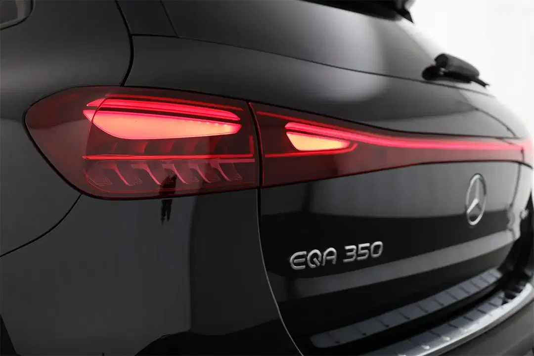 Mercedes-Benz EQA 350 4MATIC AMG Line Plus - Thumbnail 9