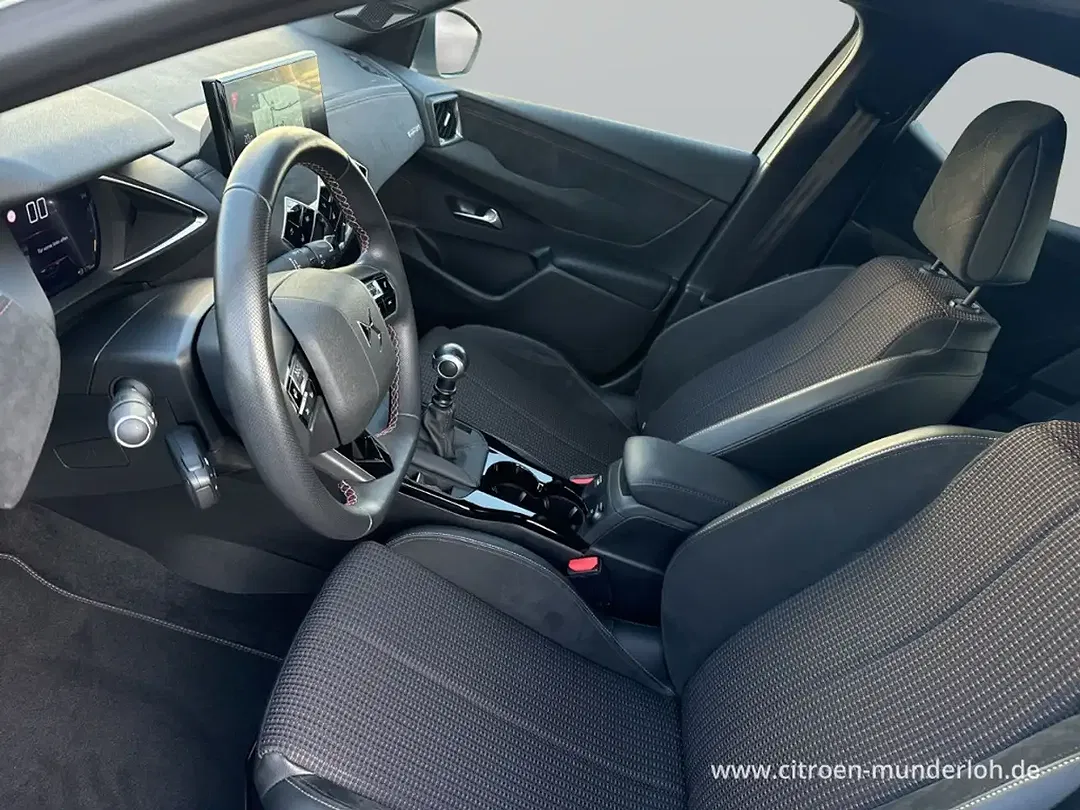 DS Automobiles DS 3 - Thumbnail 10