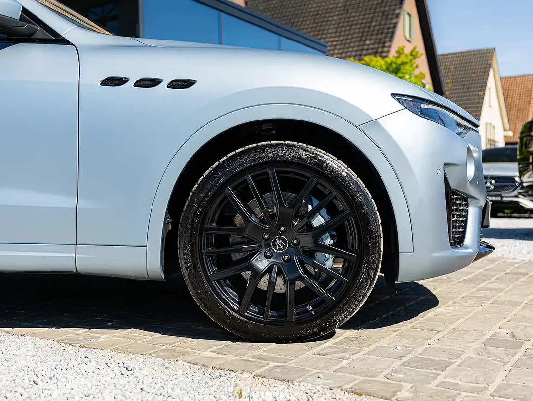 Maserati Levante S Modena - Thumbnail 3