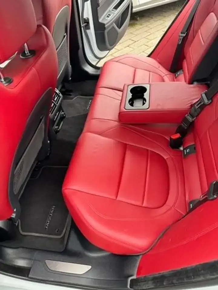 Jaguar XF Sportbrake S - Thumbnail 11