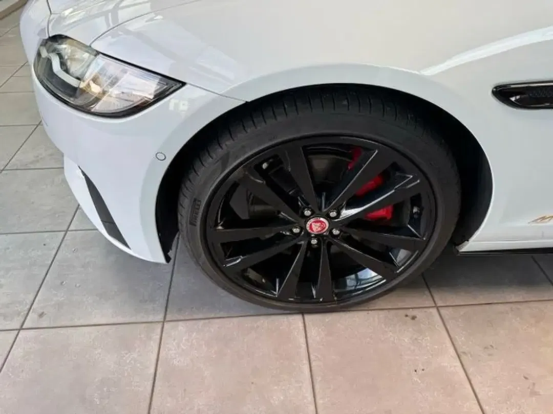 Jaguar XF Sportbrake S - Thumbnail 7