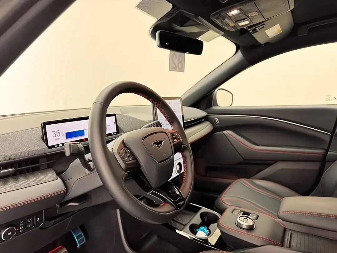 Ford Mustang Mach-E 4x4 Premium - foto 15