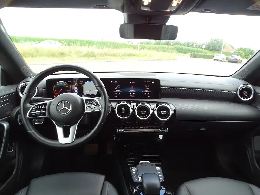 Mercedes-Benz CLA 180 AMG Line - Thumbnail 13