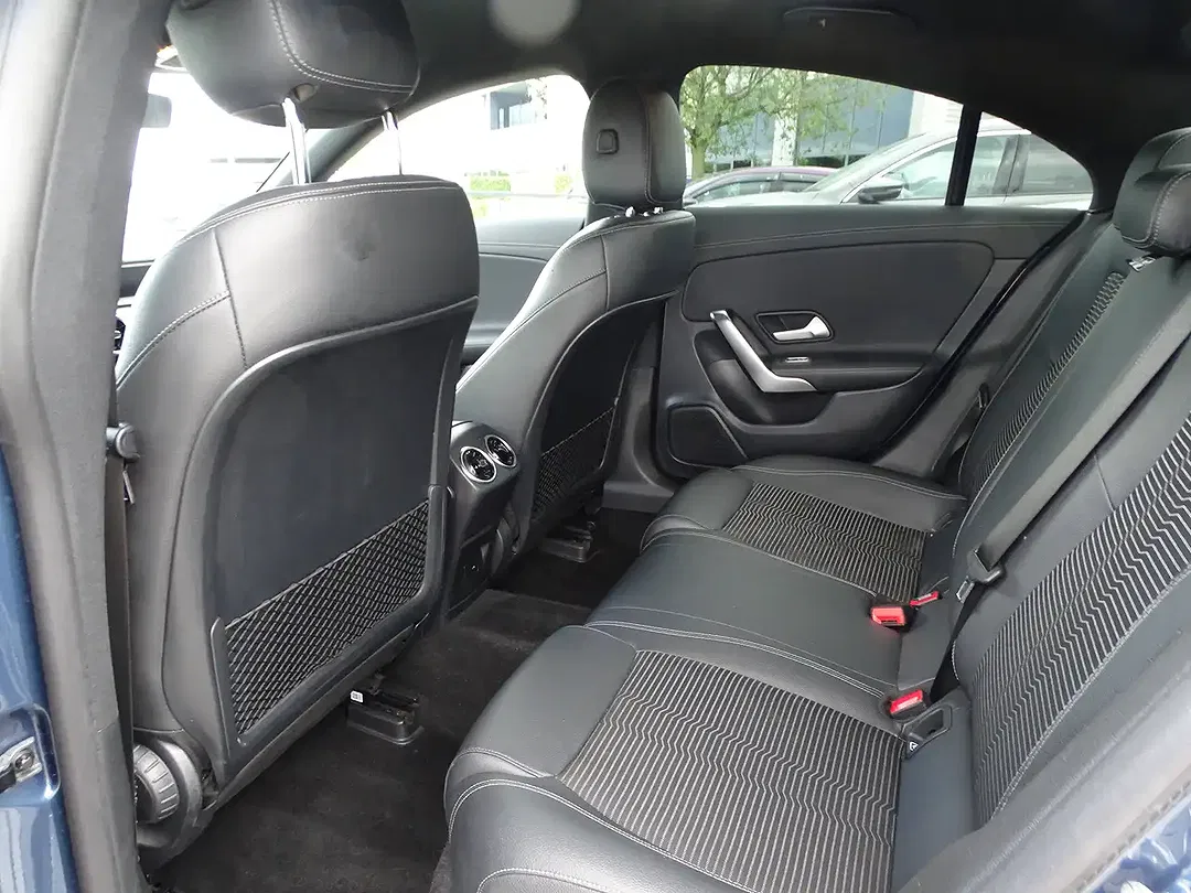 Mercedes-Benz CLA 180 AMG Line - Thumbnail 8