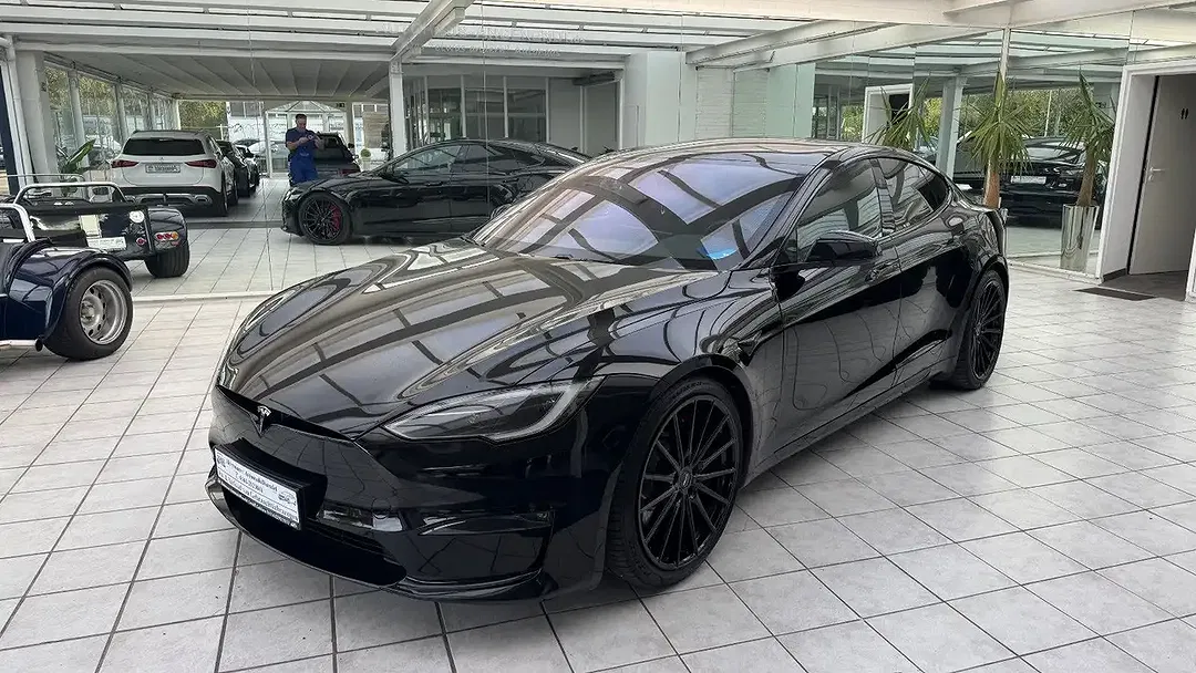 Tesla Model S Plaid - foto 1