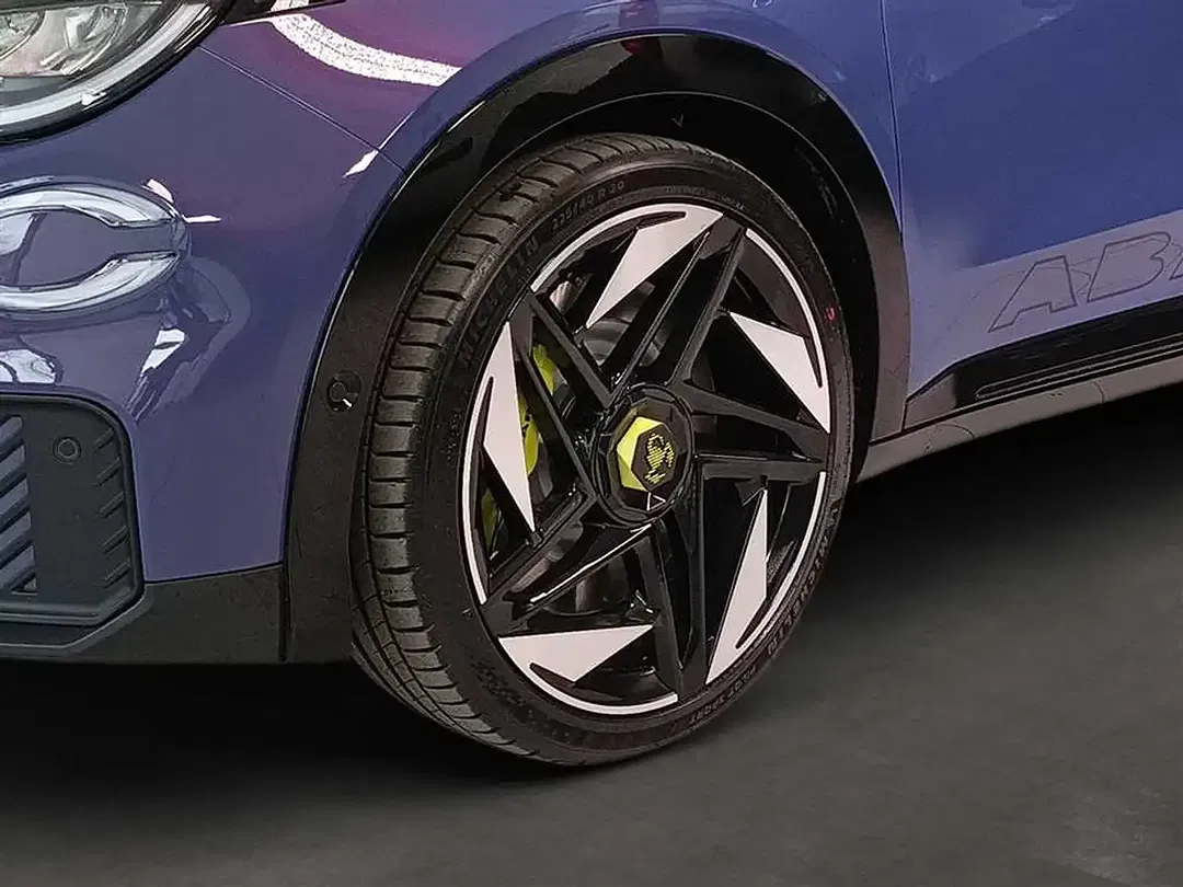 Abarth 600e Scorpionissima - Thumbnail 8