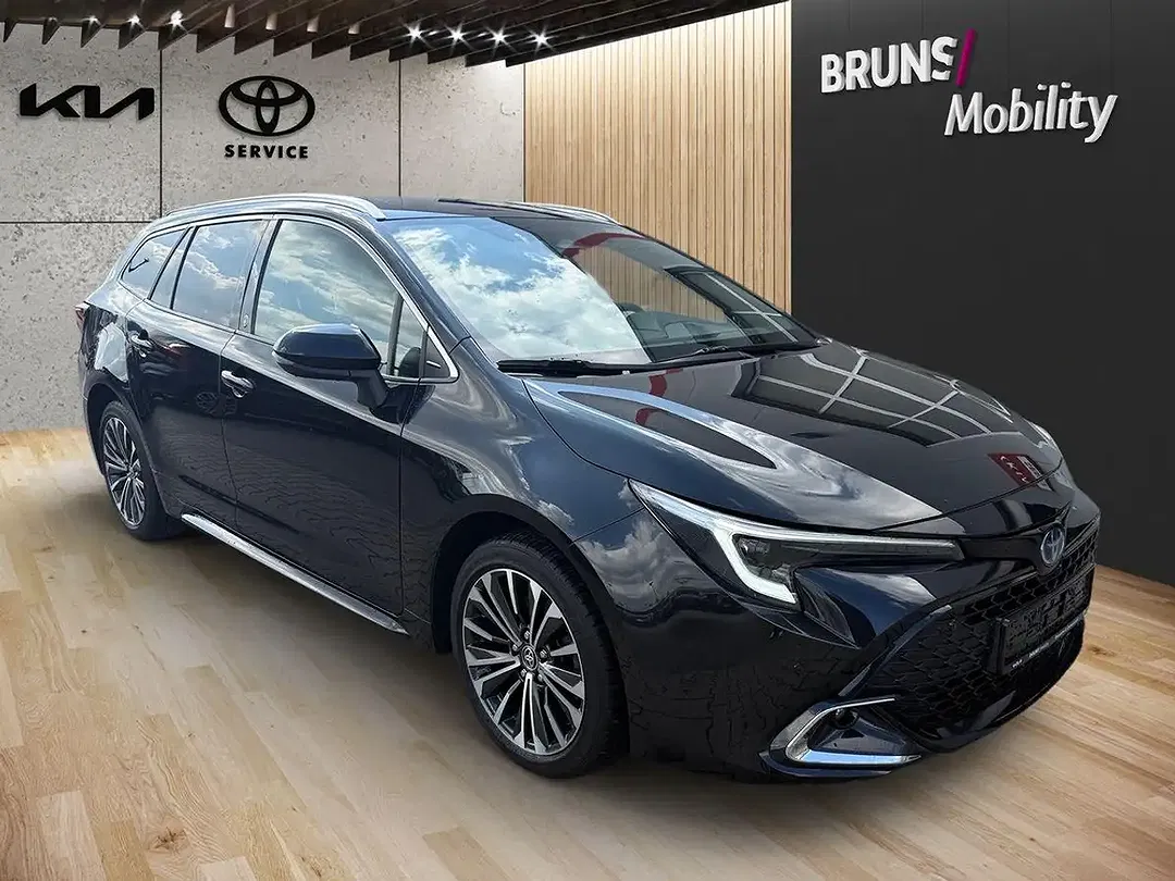 Toyota Auris Hybrid Team Deutschland - Thumbnail 3