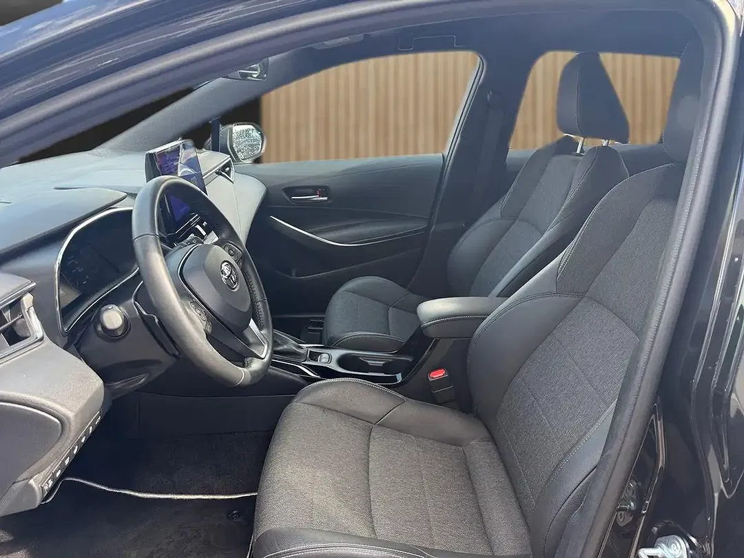 Toyota Auris Hybrid Team Deutschland - Thumbnail 8