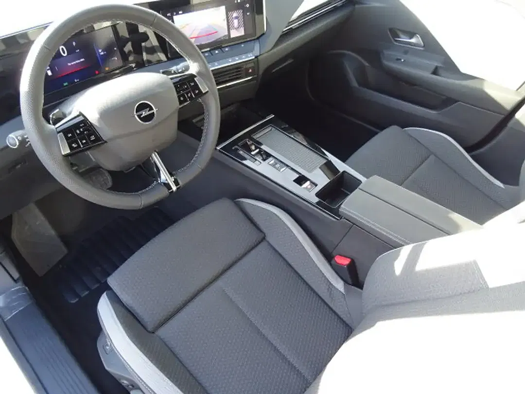 Opel Astra Edition - Thumbnail 6