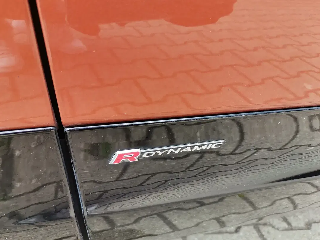 Land Rover Discovery R-Dynamic HSE - Thumbnail 7
