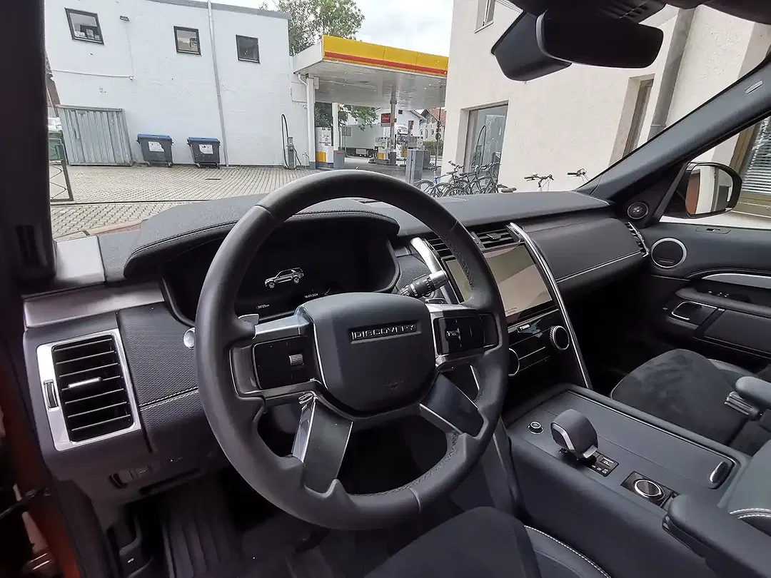 Land Rover Discovery R-Dynamic HSE - Thumbnail 9