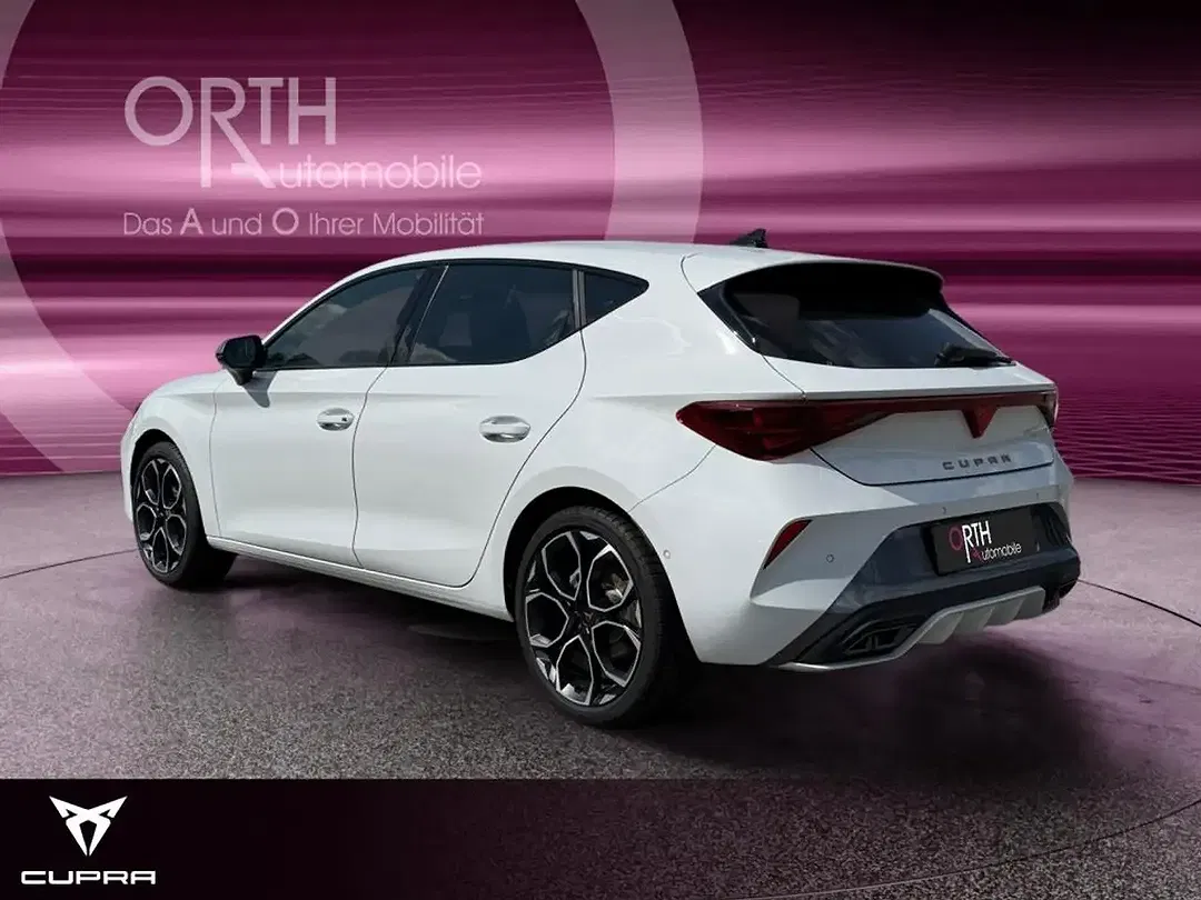 CUPRA Leon 1.5 eTSI DSG Matrix LED - Thumbnail 3