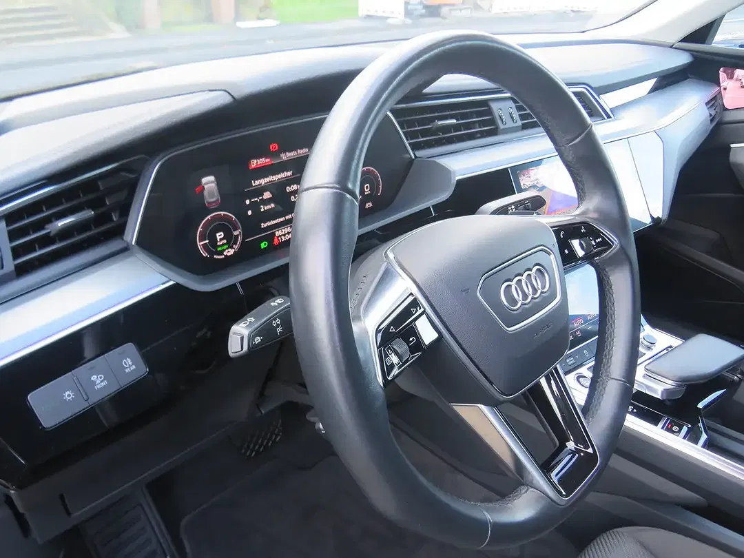 Audi e-tron 55 quattro Sportback - Thumbnail 11